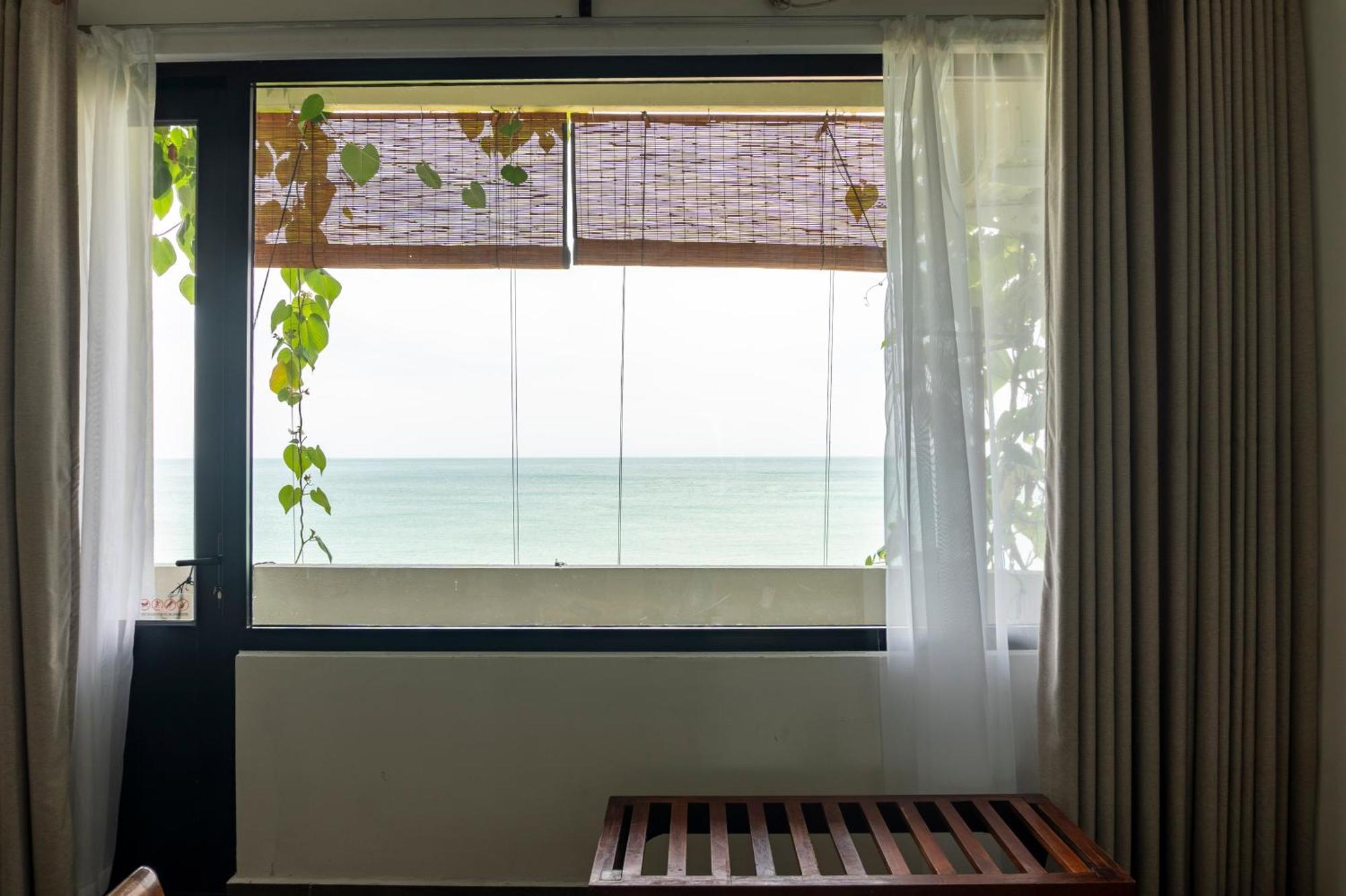 Bay Vista Hotel Аругам Бей Екстериор снимка