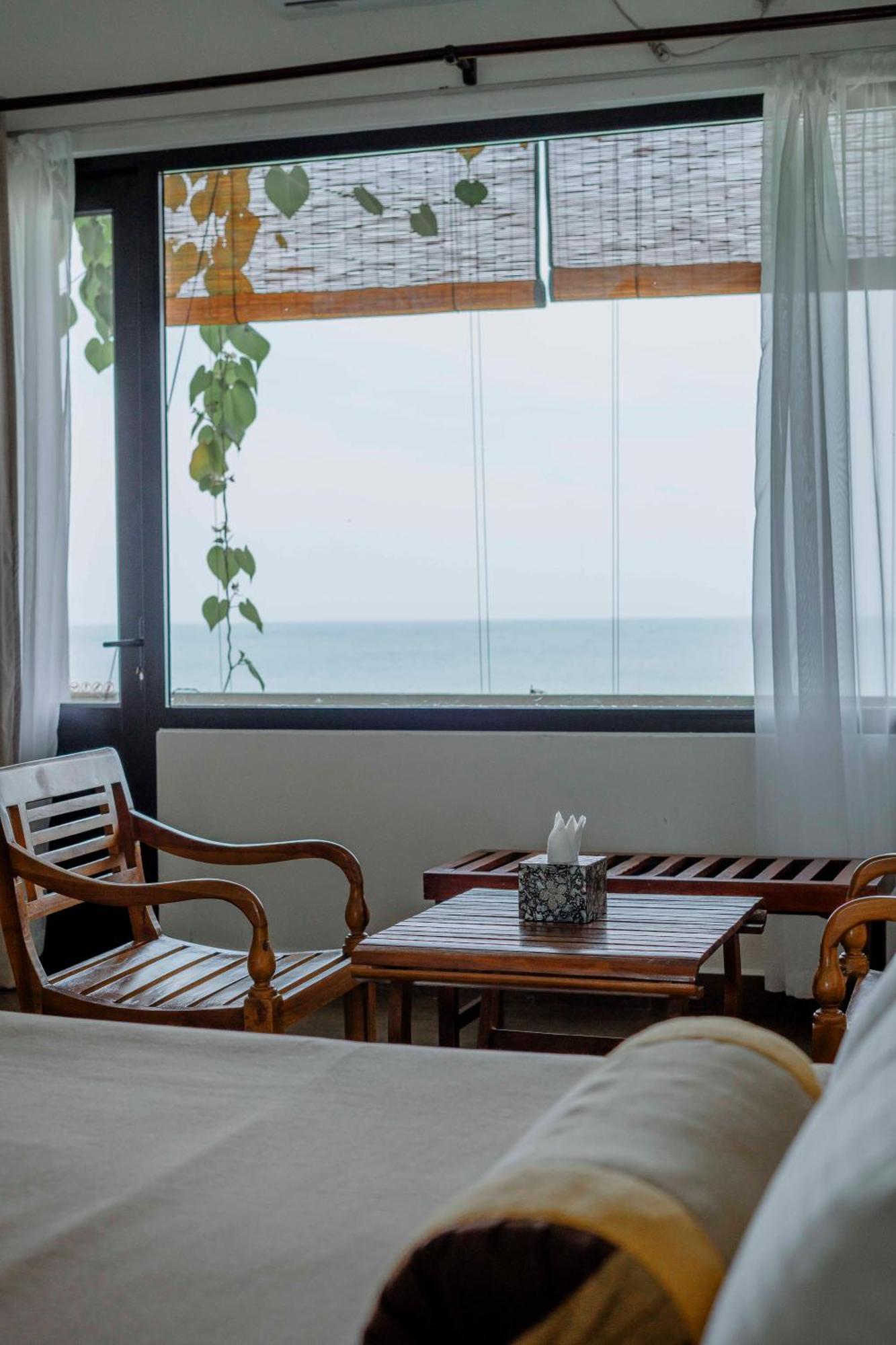 Bay Vista Hotel Аругам Бей Екстериор снимка