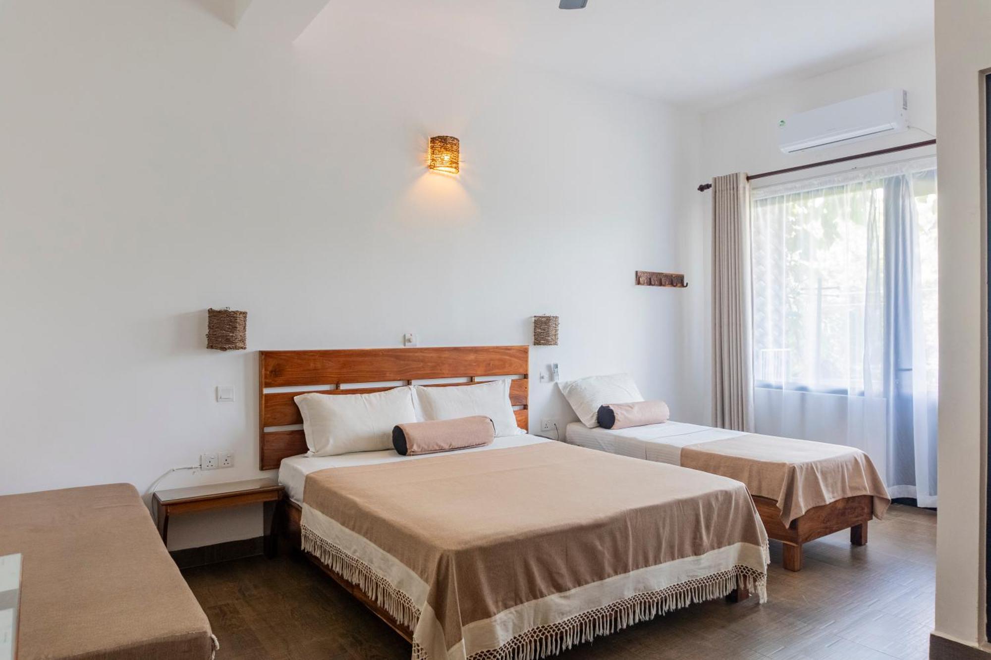 Bay Vista Hotel Аругам Бей Екстериор снимка