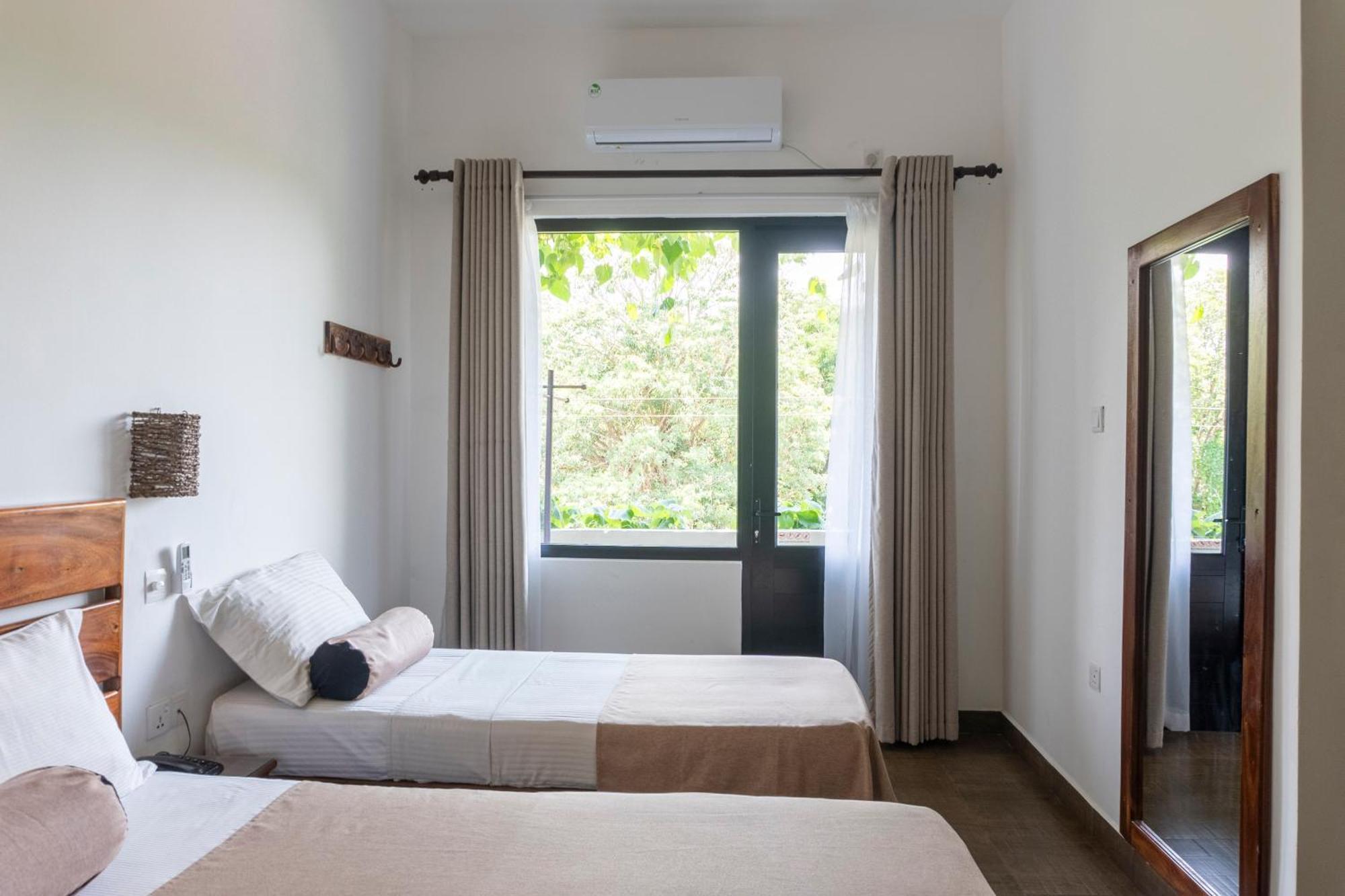 Bay Vista Hotel Аругам Бей Екстериор снимка
