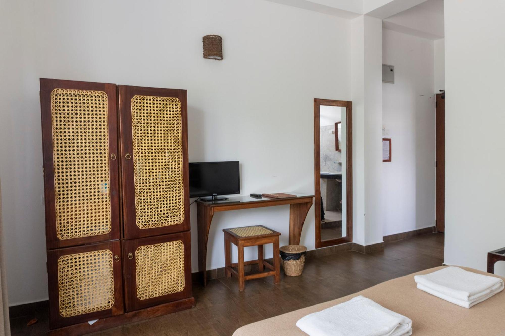 Bay Vista Hotel Аругам Бей Екстериор снимка