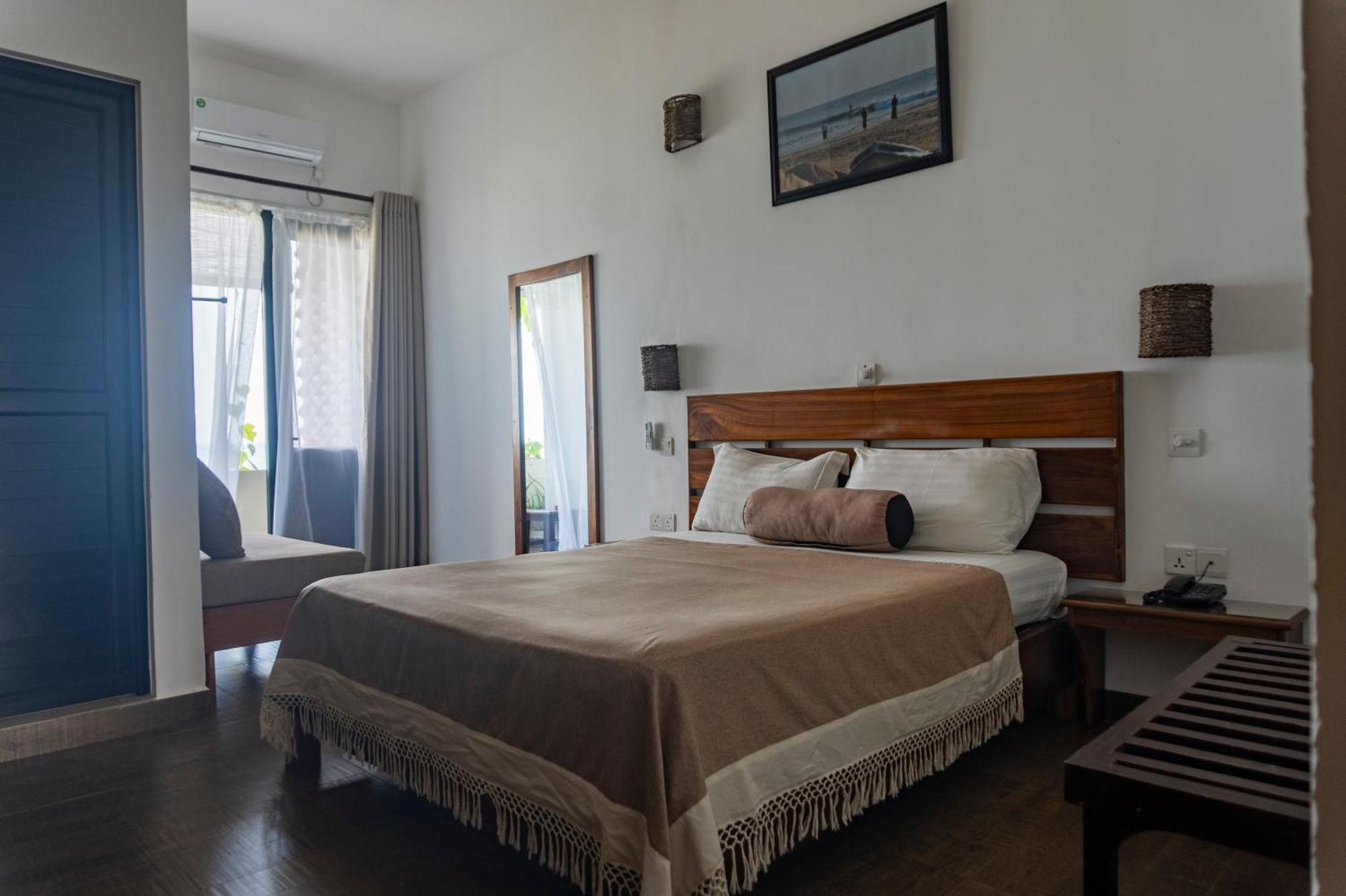 Bay Vista Hotel Аругам Бей Екстериор снимка